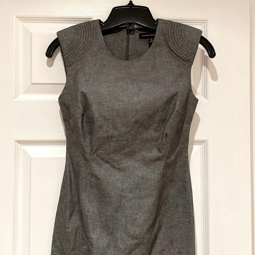 (2/$70) NWT Banana Republic classic closet staple dress - 0P Gray - Picture 1 of 10